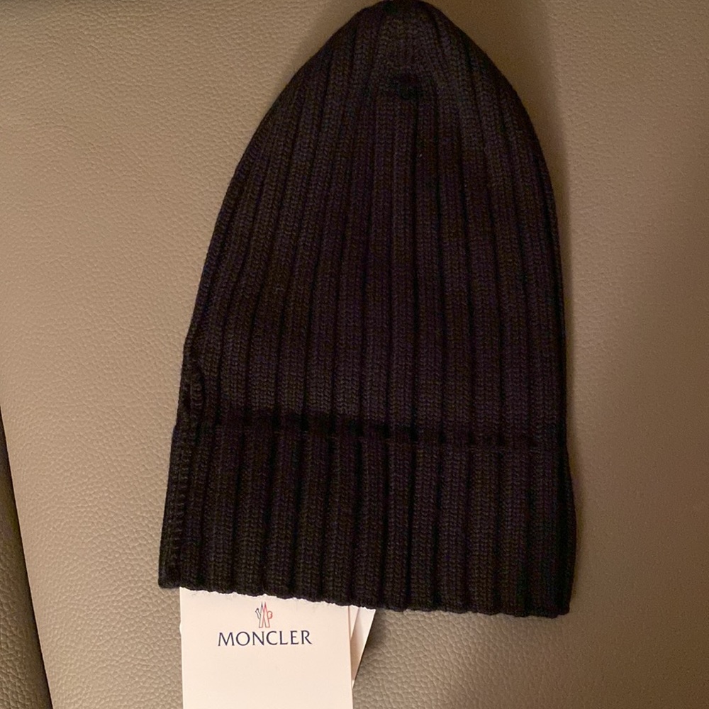 NEW w/tags Auth. MONCLER wool beanie HAT ONE sz fits most UNISEX - Picture 7 of 16